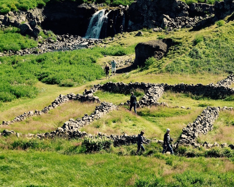 Fossa in Hvalfjordur - West Iceland